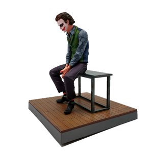 اسباب بازی اکشن فیگور جوکر نشسته Joker Action Figure _اسباب بازی اکشن فیگور